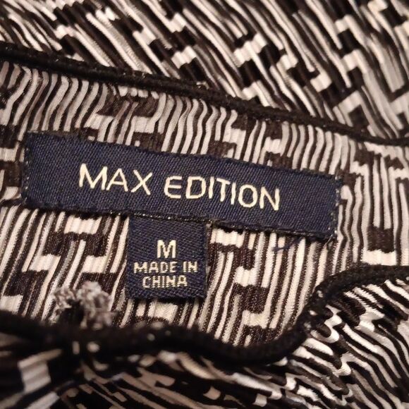 Max Edition Geometric Design Dress - Picture 8 of 9